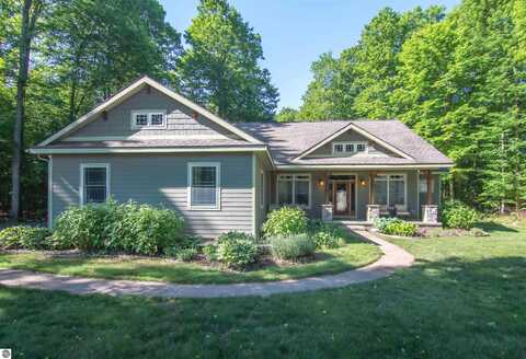 15811 Nuthatch Drive, Thompsonville, MI 49683