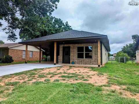 1023 FRANCES STREET, Burkburnett, TX 76354