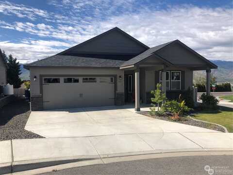 Madeleine, EAST WENATCHEE, WA 98802