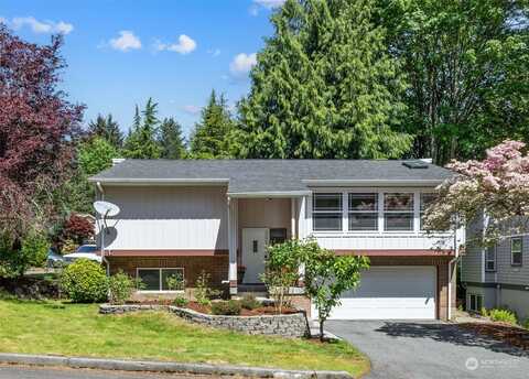 122Nd, KIRKLAND, WA 98034