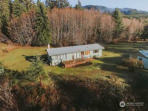 Undie, FORKS, WA 98331