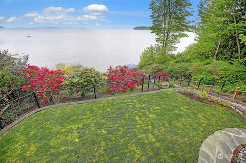 Fay, CAMANO ISLAND, WA 98282