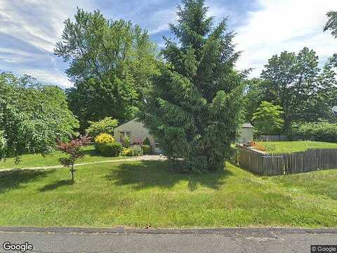 De Clark, NANUET, NY 10954