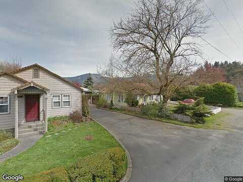 Oakview, GRANTS PASS, OR 97527