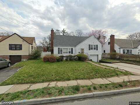 Brookside, ROOSEVELT, NY 11575