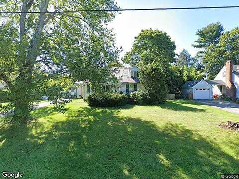 Crumwold, HYDE PARK, NY 12538