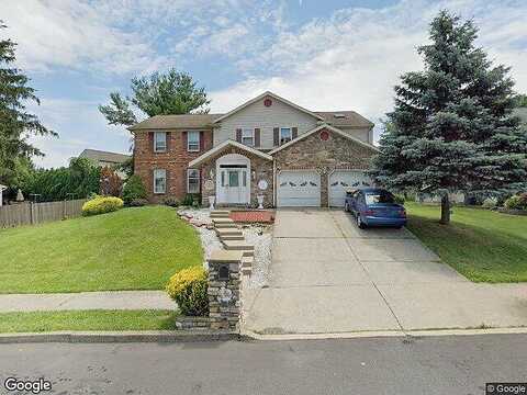Belleview, WHITEHALL, PA 18052