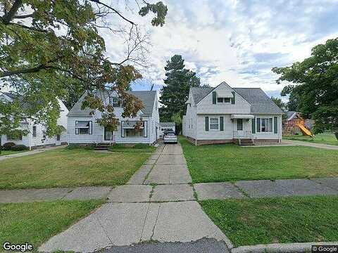 Carlyle, BEDFORD, OH 44146