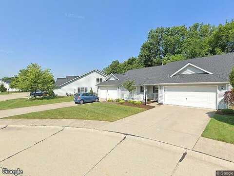 Jasmine Ct # 62A, NORTH OLMSTED, OH 44070