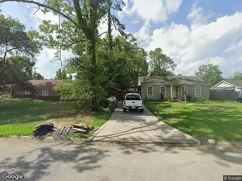 Dogwood, BEAUMONT, TX 77703