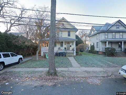 Broad, BERGENFIELD, NJ 07621