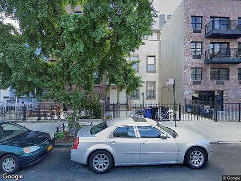 Van Buren, BROOKLYN, NY 11221