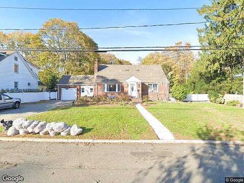 9Th, HUNTINGTON STATION, NY 11746