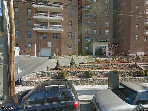 Warburton, YONKERS, NY 10701