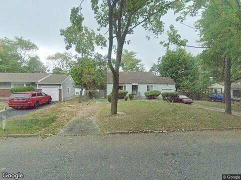 Lakeway, WEST BABYLON, NY 11704