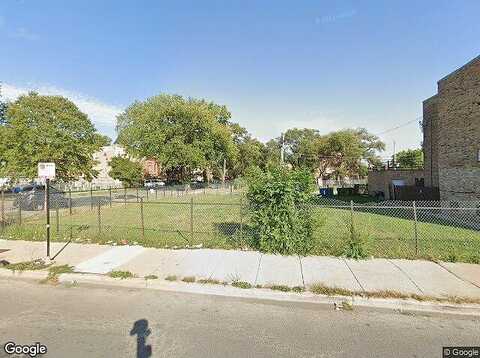 Sacramento, CHICAGO, IL 60612