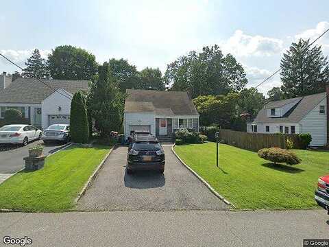 Parkway, SCARSDALE, NY 10583