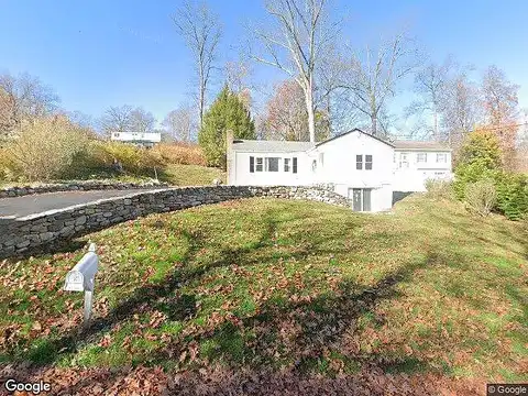 Willow, NEW MILFORD, CT 06776