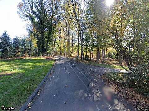 Hillcrest Park Rd, RIVERSIDE, CT 06878