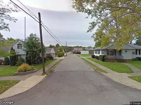 Lincoln Ave, PARMA, OH 44134