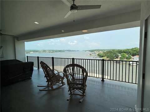 166 Captiva Drive, Sunrise Beach, MO 65079