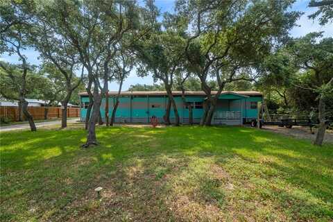 818 S Doughty Street, Rockport, TX 78382