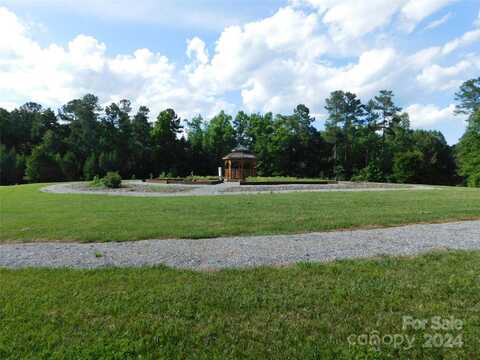 139 W Settings Boulevard NW, Valdese, NC 28690