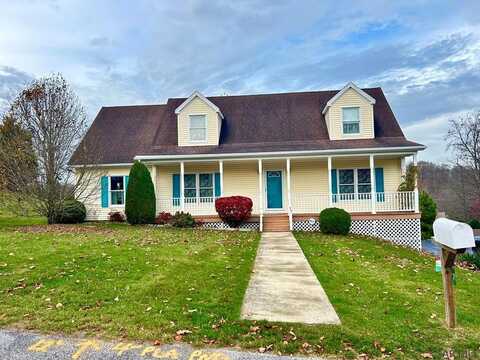 247 HEMLOCK DR, Portage, PA 15946