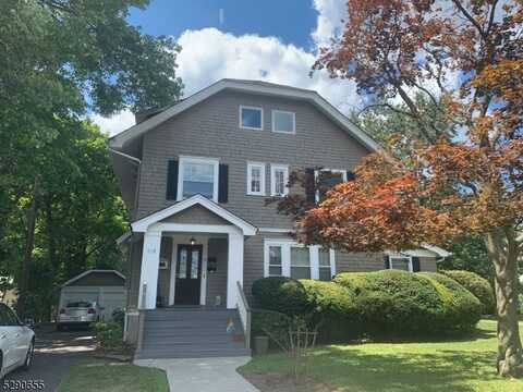 752 Valley Rd, Montclair, NJ 07043