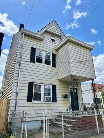 78 3Rd Ave, Paterson, NJ 07514