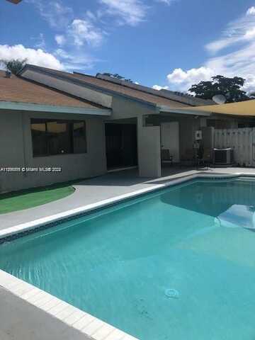 2972 NW 67th Ct, Fort Lauderdale, FL 33309