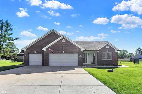 3663 Hunters Court, Greenfield, IN 46140