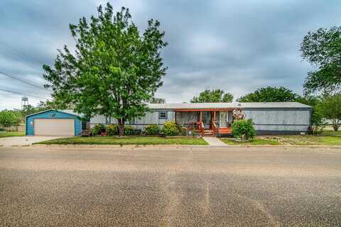 301 Wilhelm Avenue, Stinnett, TX 79083