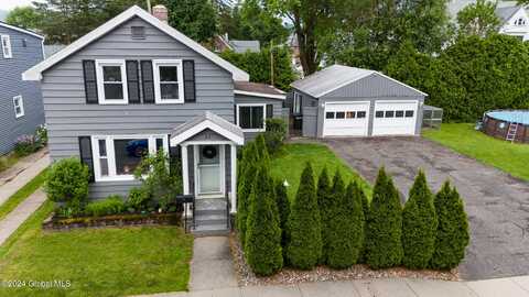 22 8th Street, Waterford, NY 12188