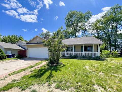 3006 Timber Hill Court, Des Moines, IA 50320