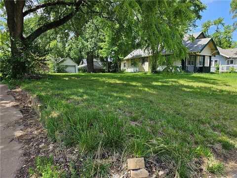 1722 E 14th Street, Des Moines, IA 50316