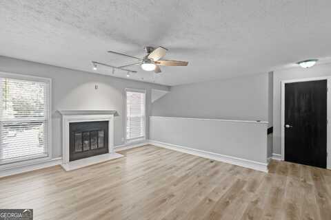 2013 Canyon Point Circle, Roswell, GA 30076