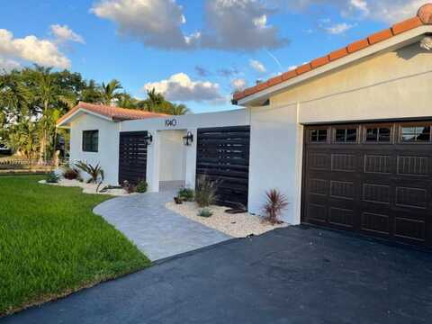 1940 NW 34th St, Oakland Park, FL 33309