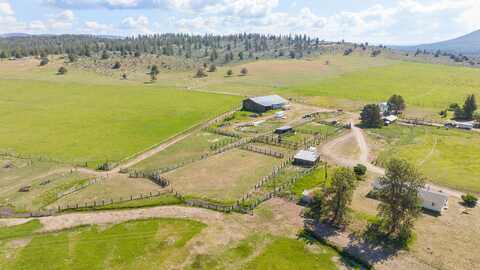 43273 Sycan Road, Beatty, OR 97621