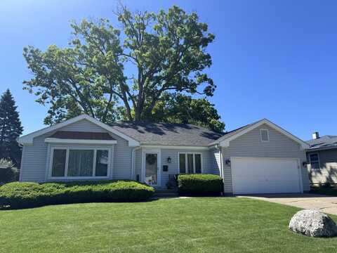 4507 Front Royal Drive, McHenry, IL 60050
