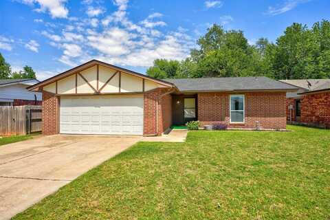 518 S Forest Court Drive, Mustang, OK 73064