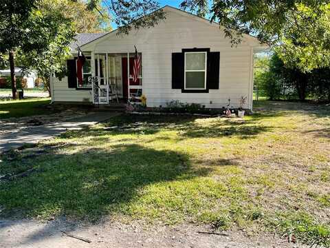 214 N Rike Street, Farmersville, TX 75442