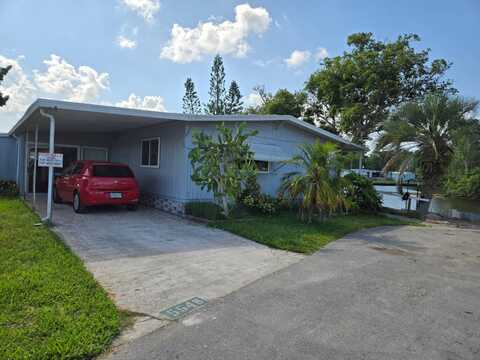 5548 Clubhouse Dr, New Port Richey, FL 34653