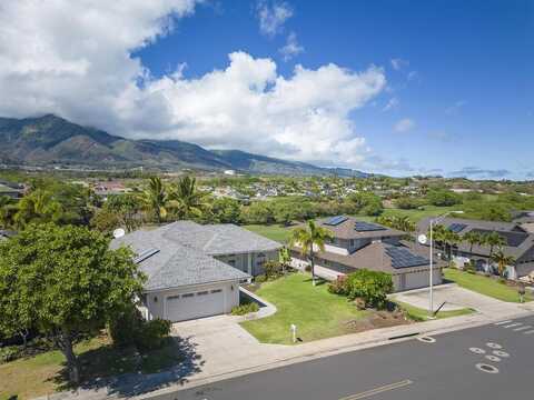 224 Puumakani St, Kahului, HI 96732