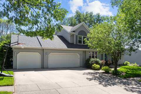 4200 N WOODRIDGE Drive, APPLETON, WI 54913