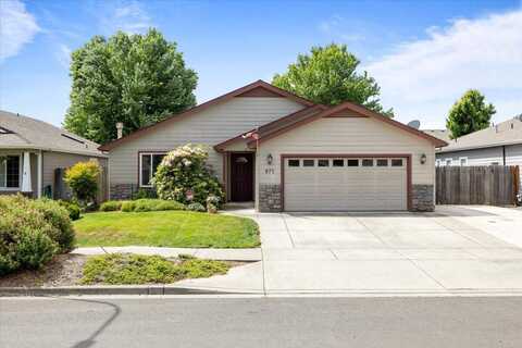 975 Willowdale Avenue, Medford, OR 97501