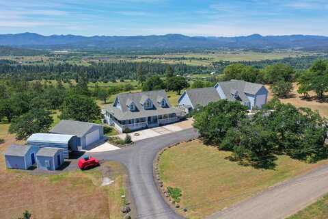 1313 Brentwood Drive, Eagle Point, OR 97524