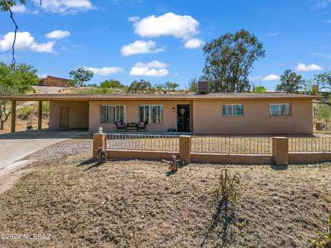 947 N Silver Lode Trail, Nogales, AZ 85621