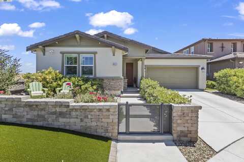 6812 Spanner Ct, Tracy, CA 95377