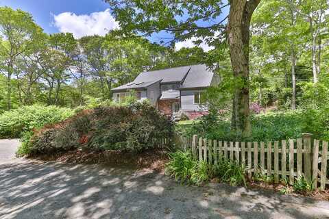 1805 Service Road, West Barnstable, MA 02668